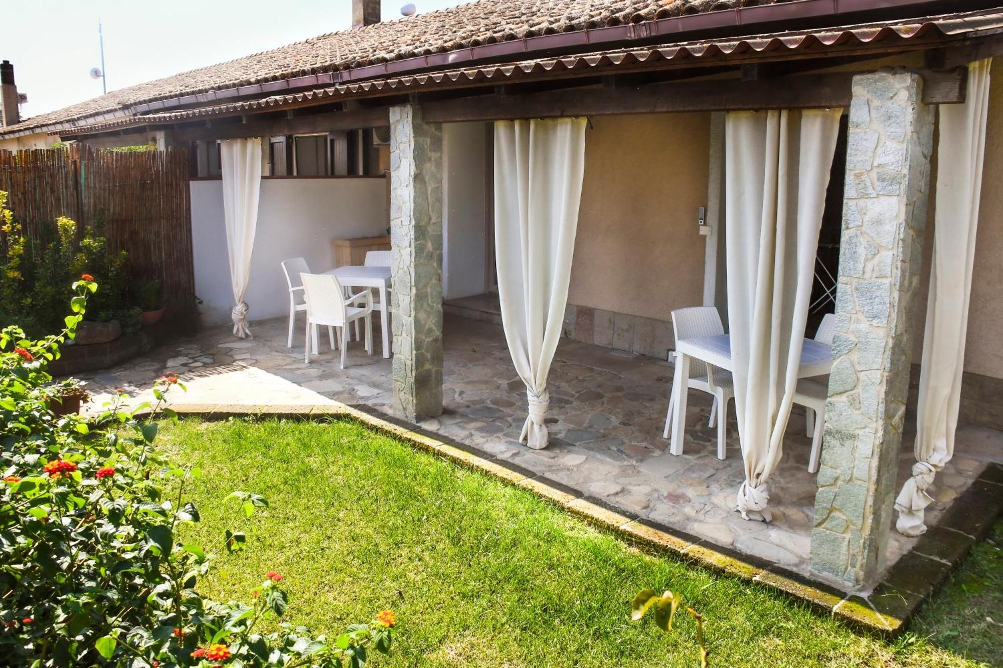 Bed and Breakfast Domu Virginia Castiadas Exteriér fotografie